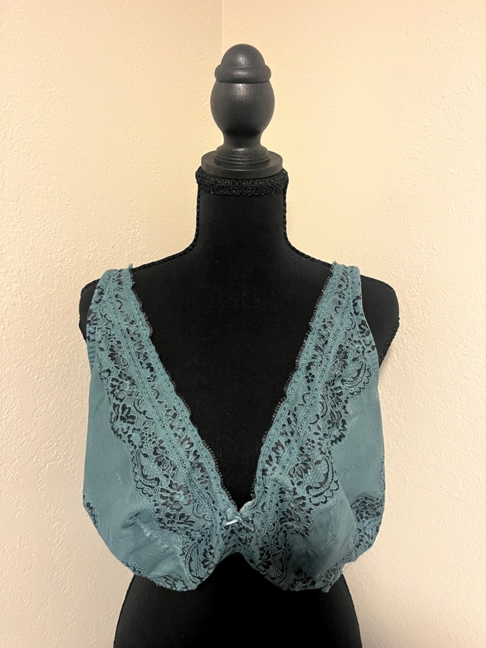 Cacique Teal Lace Underwire Bra-38I